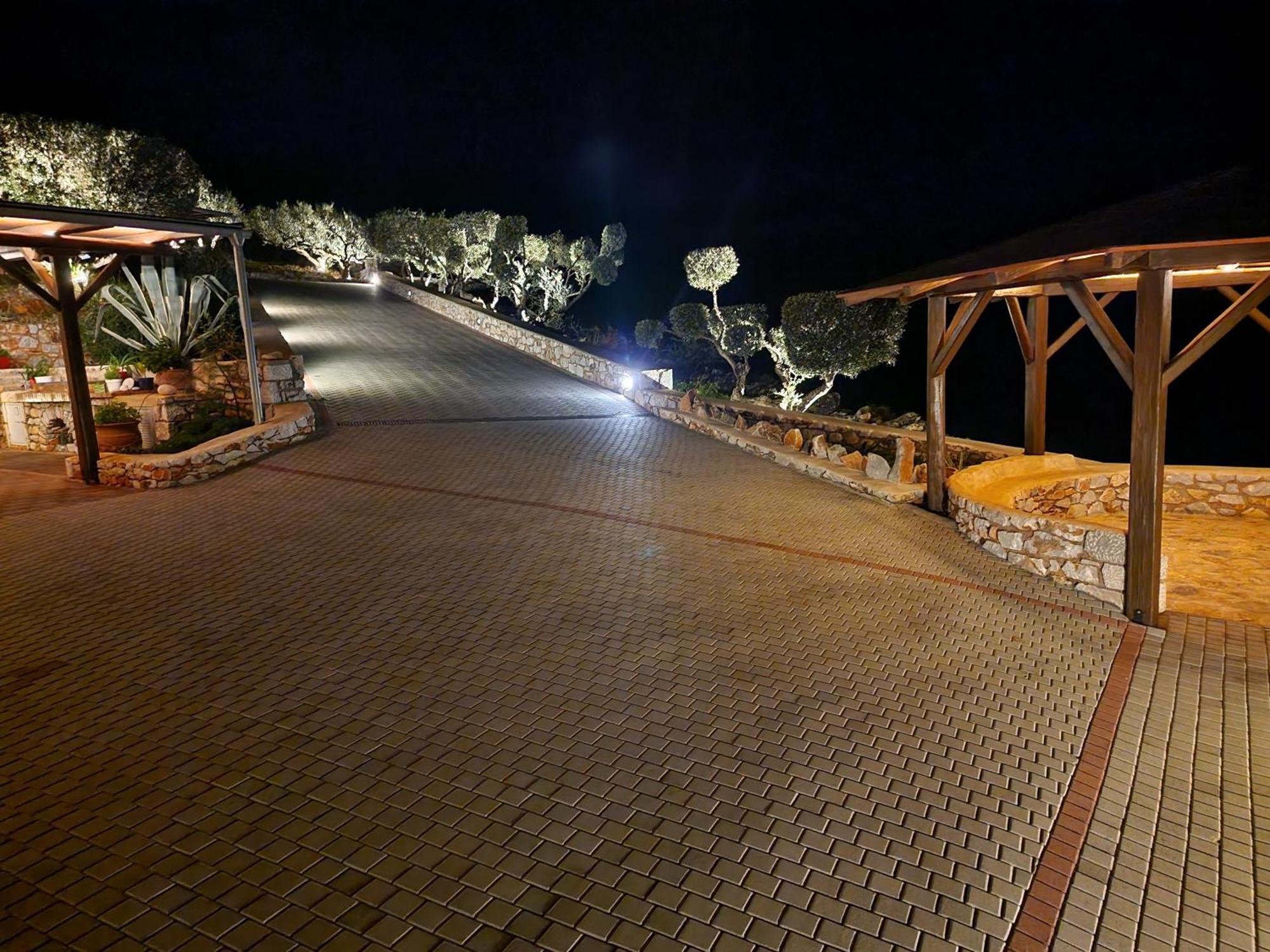 Focalion Castle Luxury Suites Pírgos Dhiroú 외부 사진