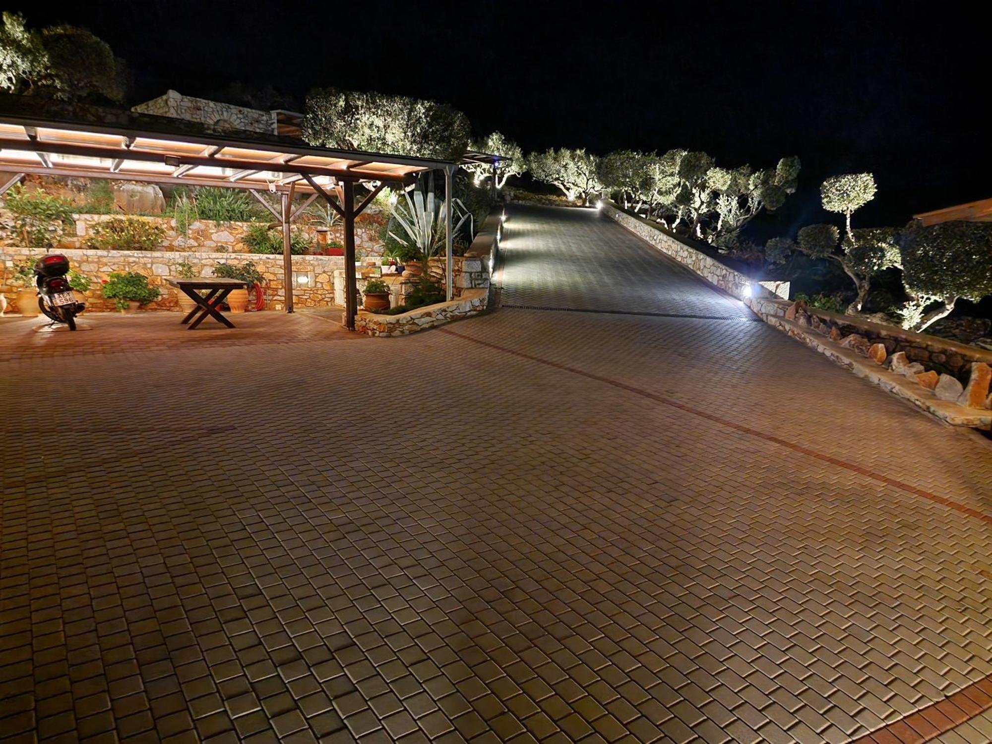 Focalion Castle Luxury Suites Pírgos Dhiroú 외부 사진