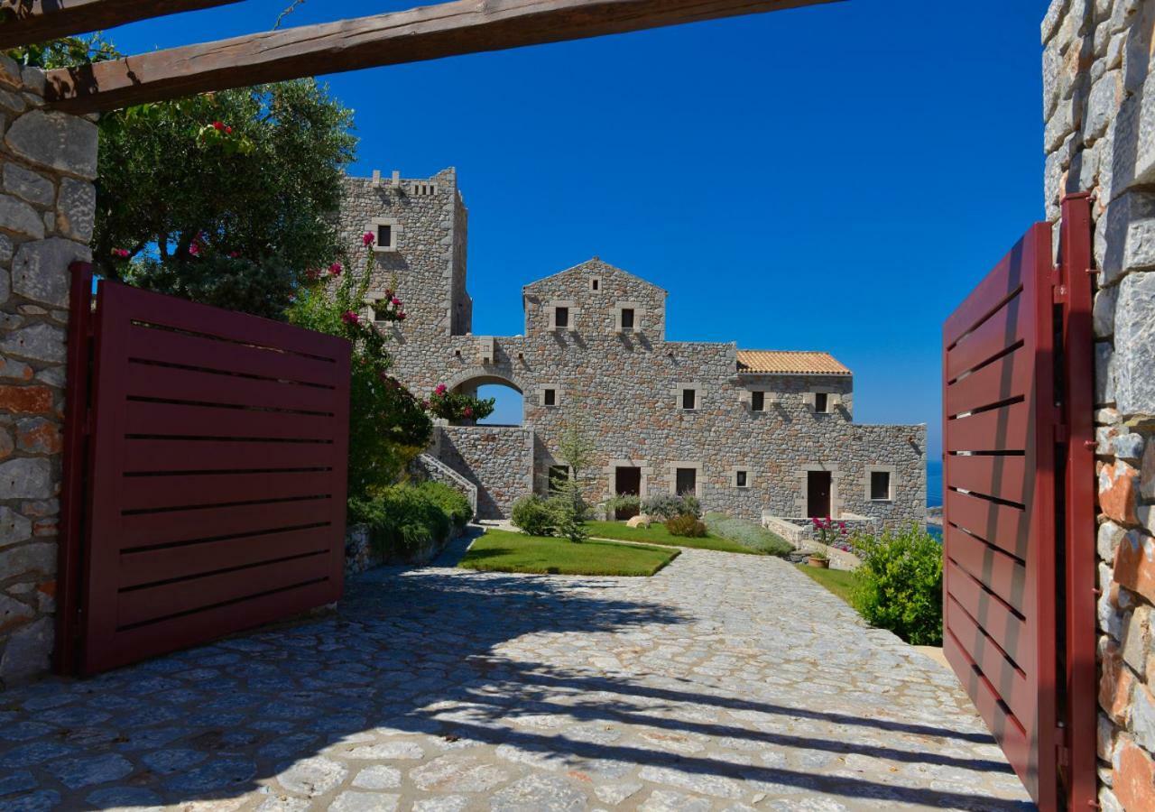 Focalion Castle Luxury Suites Pírgos Dhiroú 외부 사진