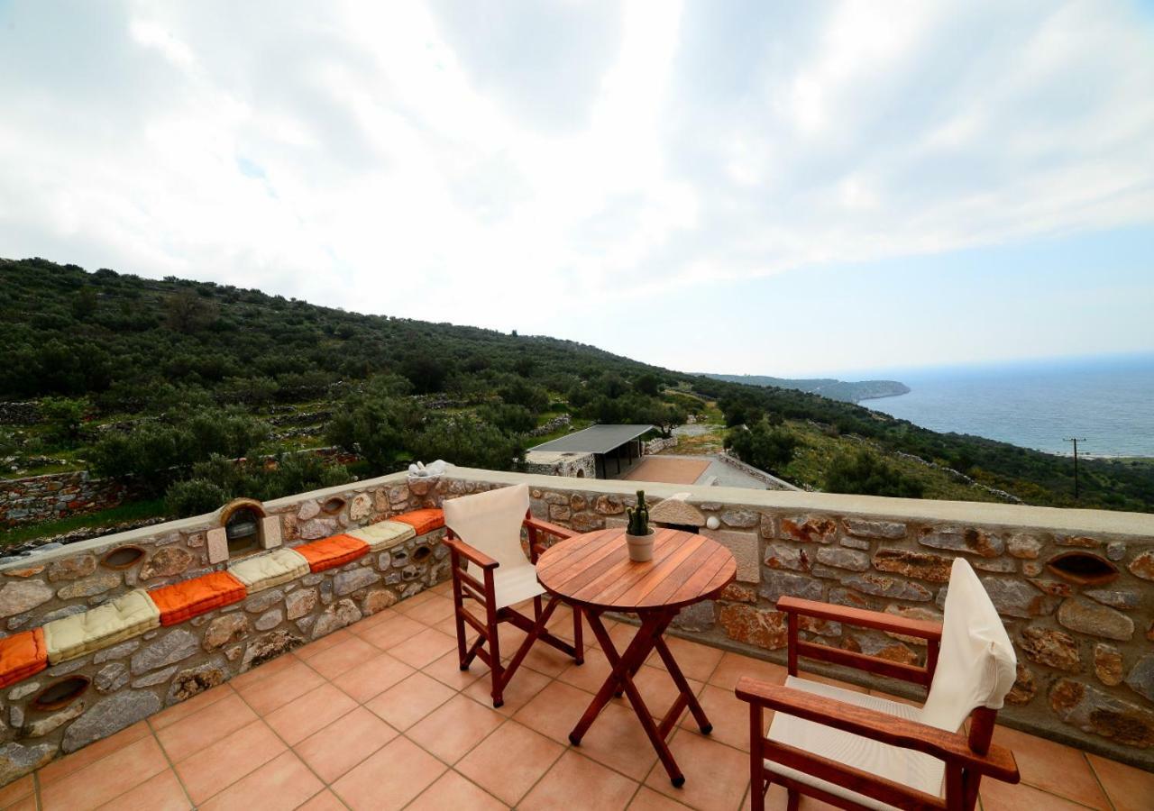 Focalion Castle Luxury Suites Pírgos Dhiroú 외부 사진