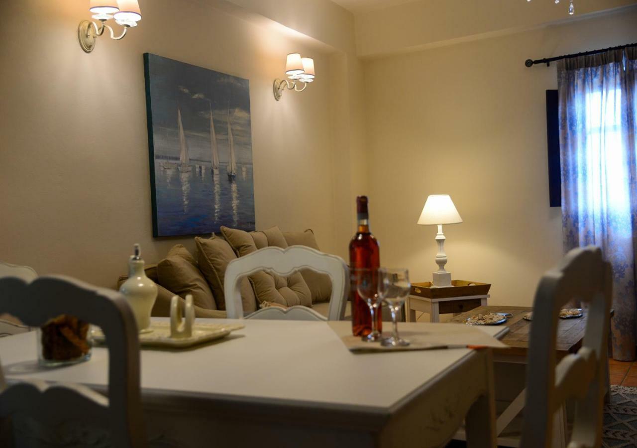 Focalion Castle Luxury Suites Pírgos Dhiroú 외부 사진