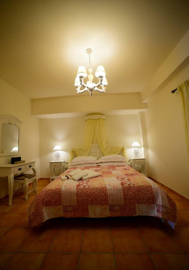 Focalion Castle Luxury Suites Pírgos Dhiroú 외부 사진